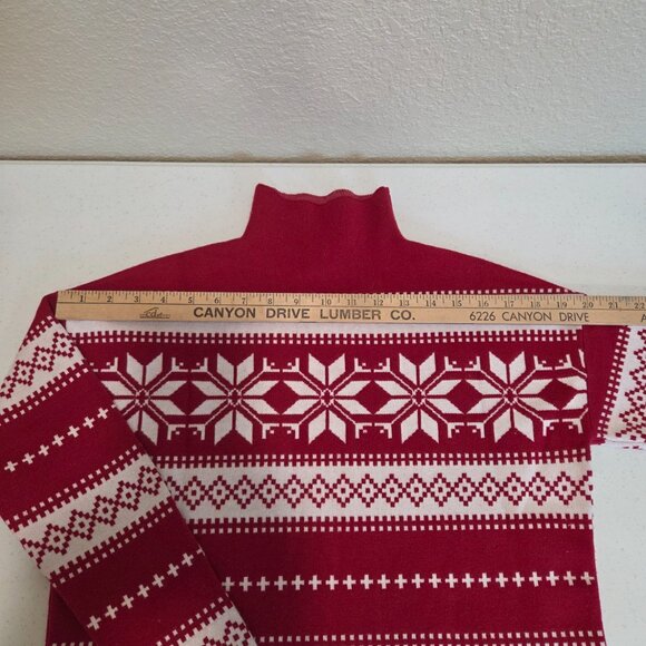 Christmas Sweater Women's Small Nicole Miller Red Pullover White Snowflakes - Picture 8 of 8